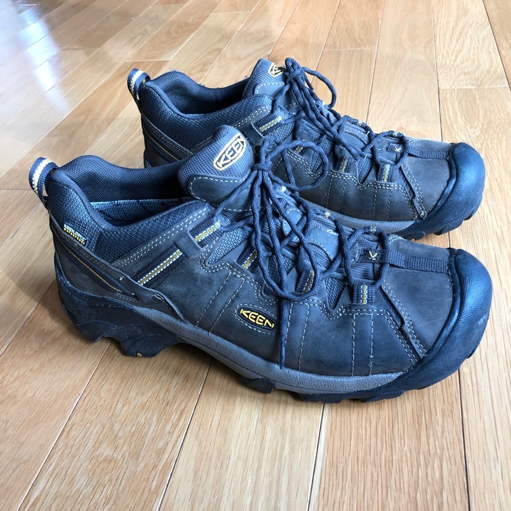 Keen Targhee II hiker- size 11